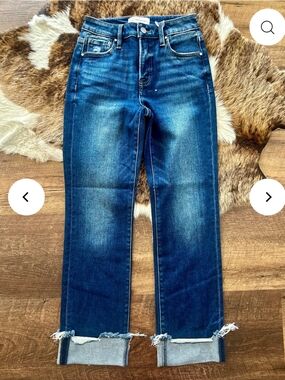 Risen NWOT Straight Cropped Cuff Jeans Size 7 28 RDP5877